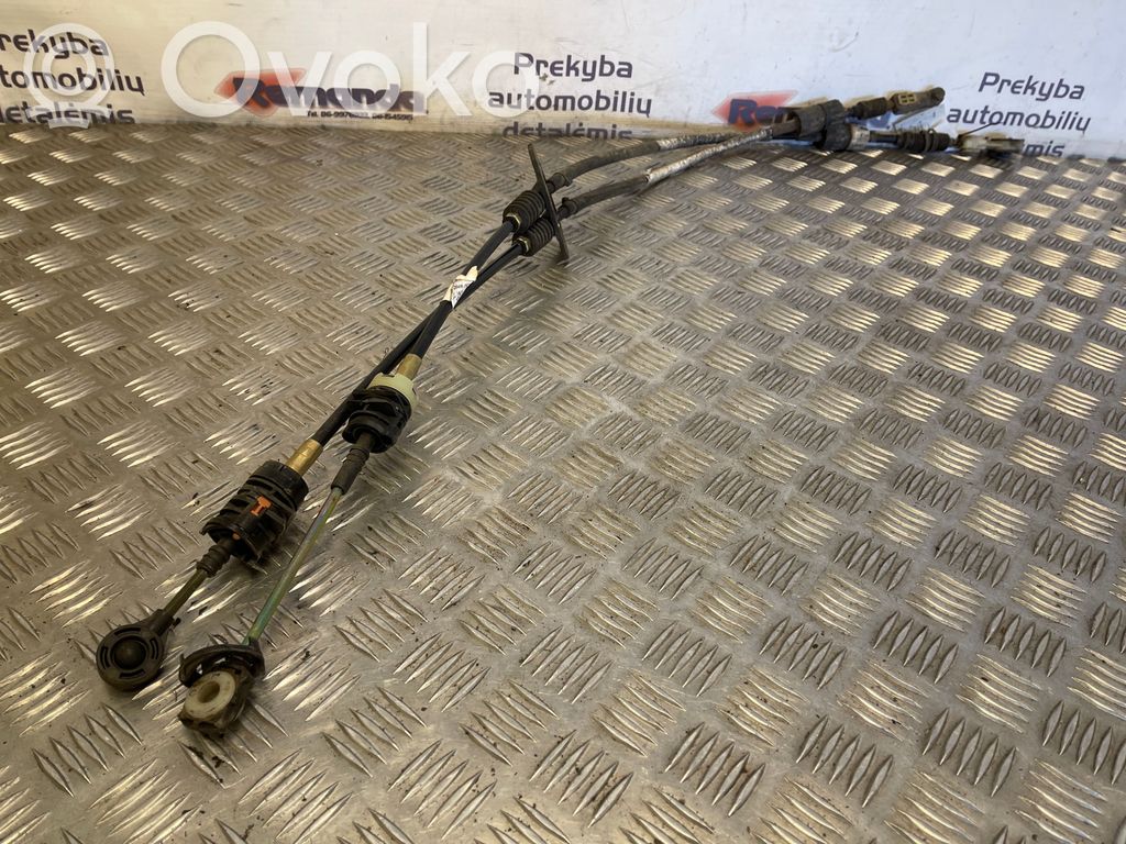 Ford Focus Gear shift cable linkage 