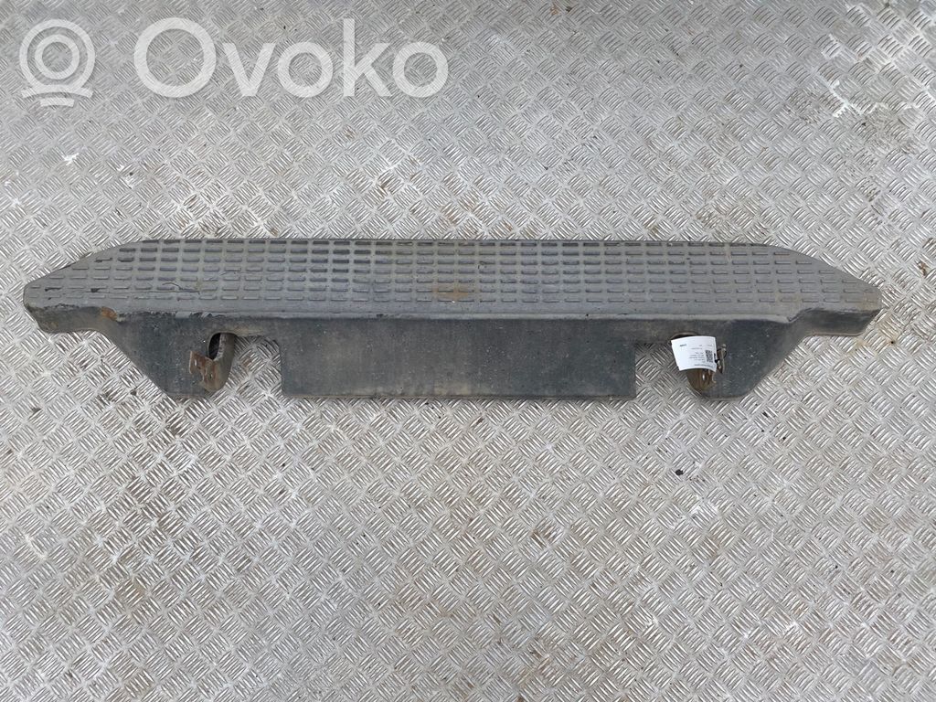 Iveco Daily 30.8 - 9 Paraurti 