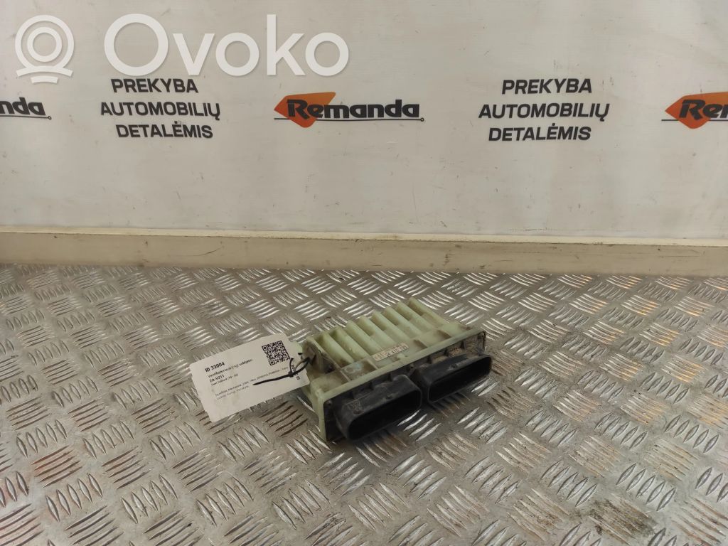 Opel Zafira A Fan control module 