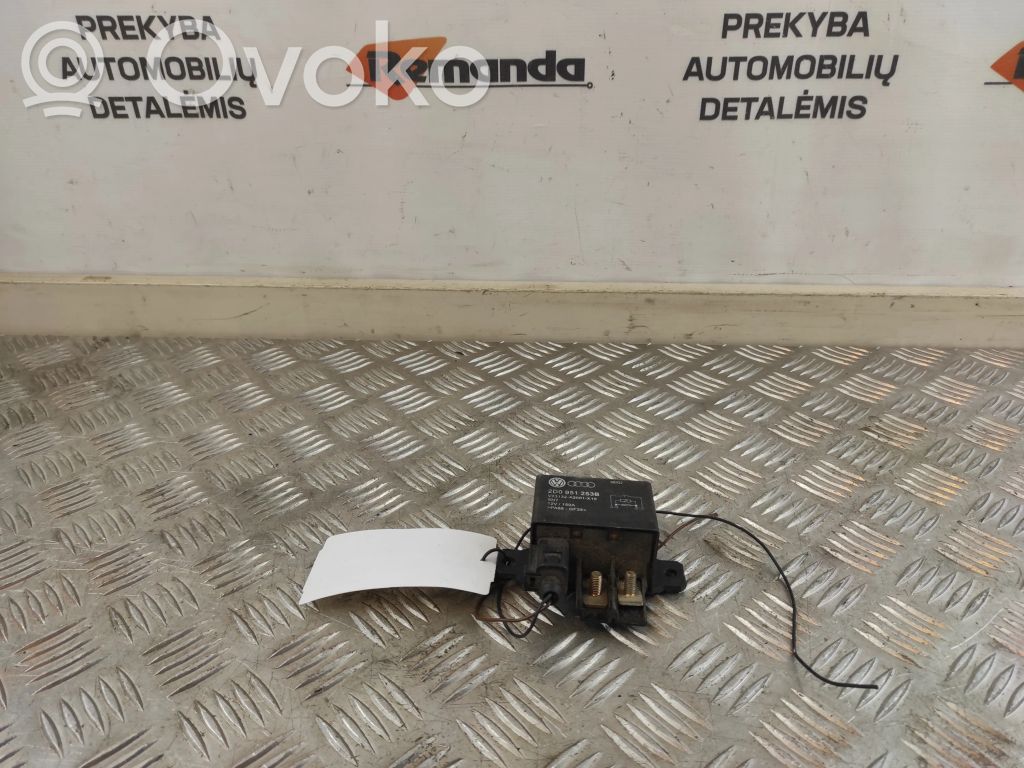 Volkswagen Touareg I Other relay 