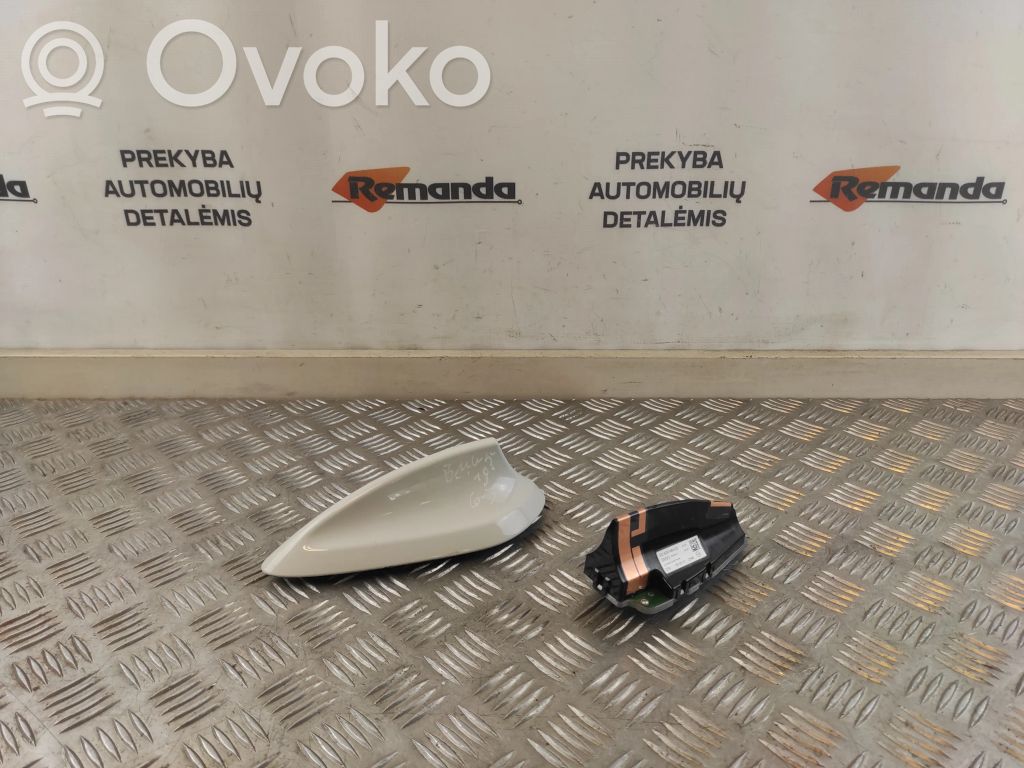 BMW 5 G30 G31 G38 Aerial GPS antenna 