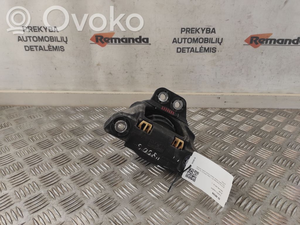 Engine mount bracket   P112D,P112D,26008326F22