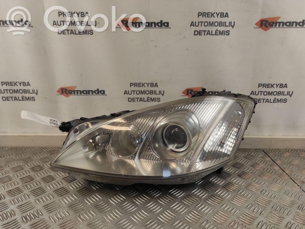 Mercedes-Benz S W221 Lampa przednia 