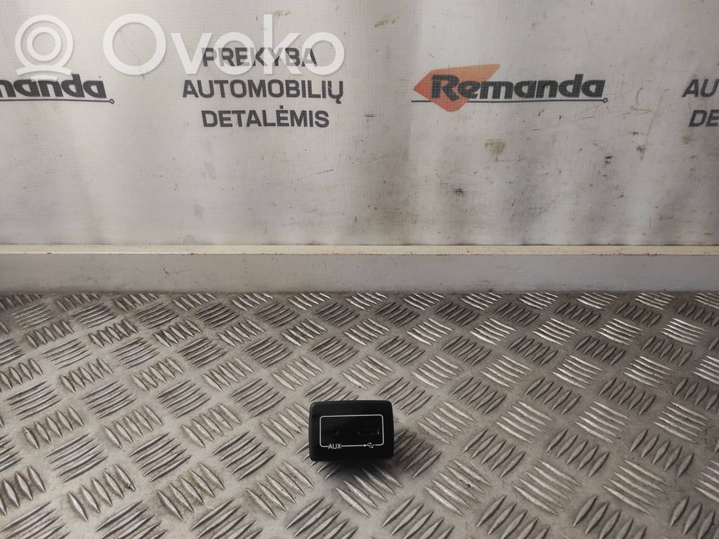 Fiat Ducato USB socket connector 
