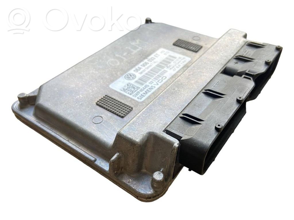 Volkswagen Touran I Engine control unit/module 