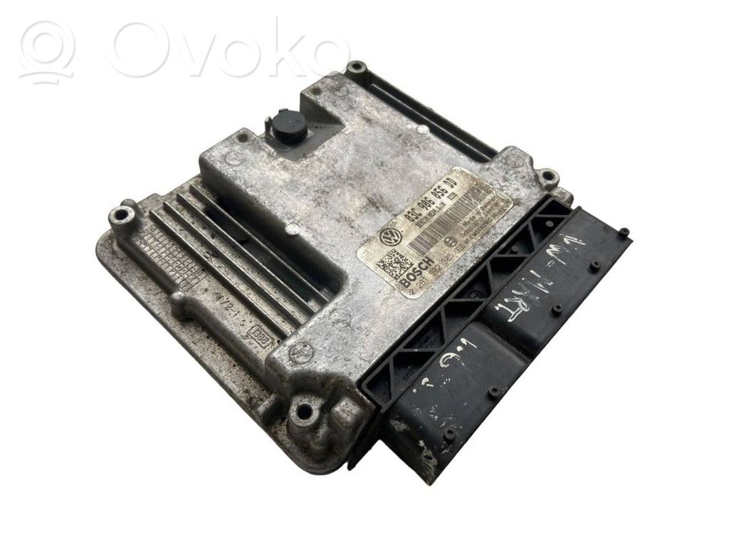 Volkswagen Golf V Engine control unit/module 