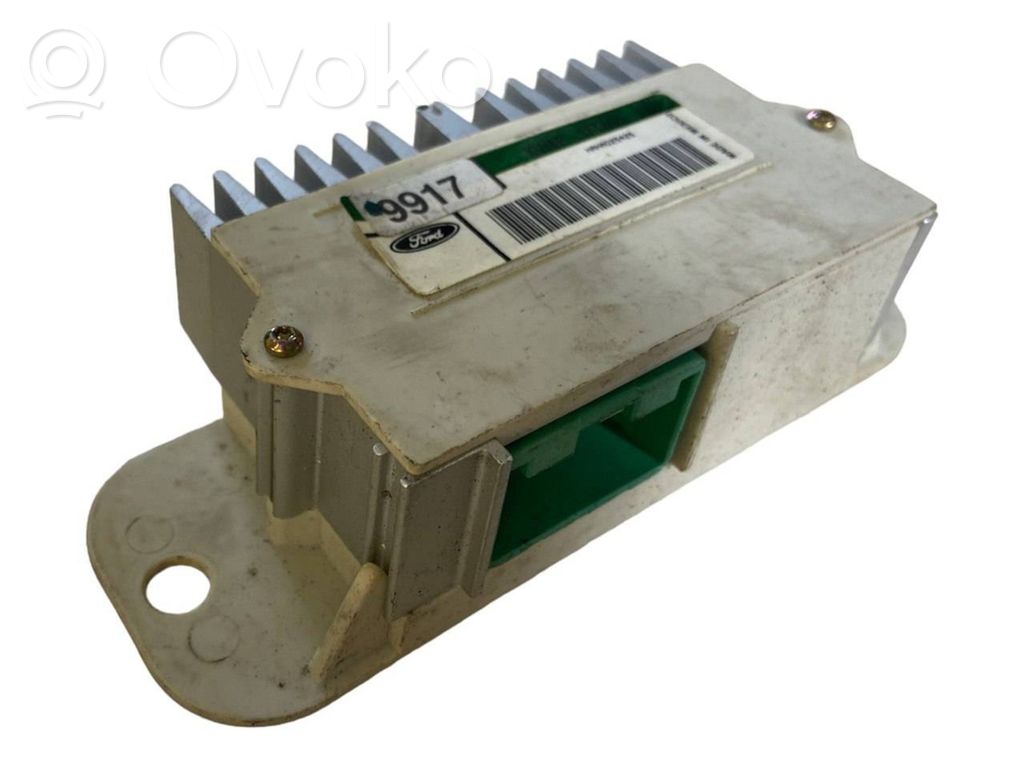 Jaguar S-Type Sound amplifier 