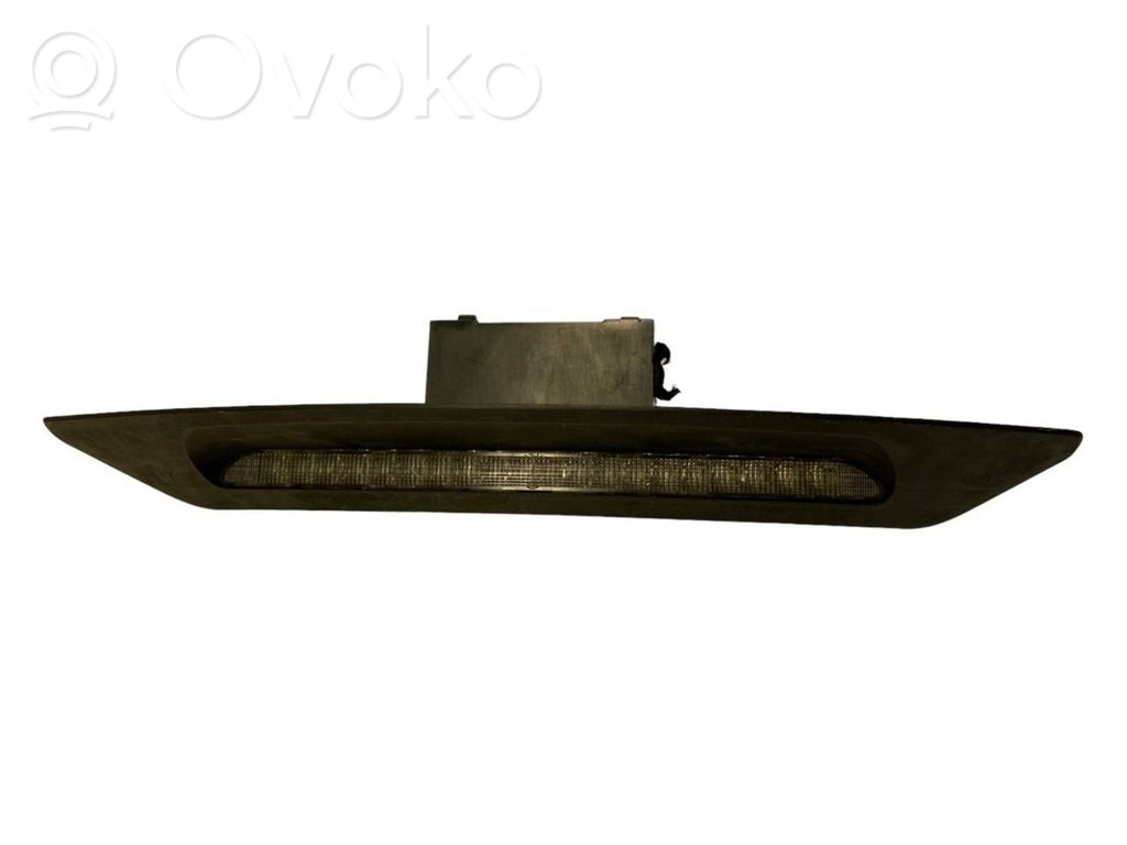 Volvo C70 Third/center stoplight 