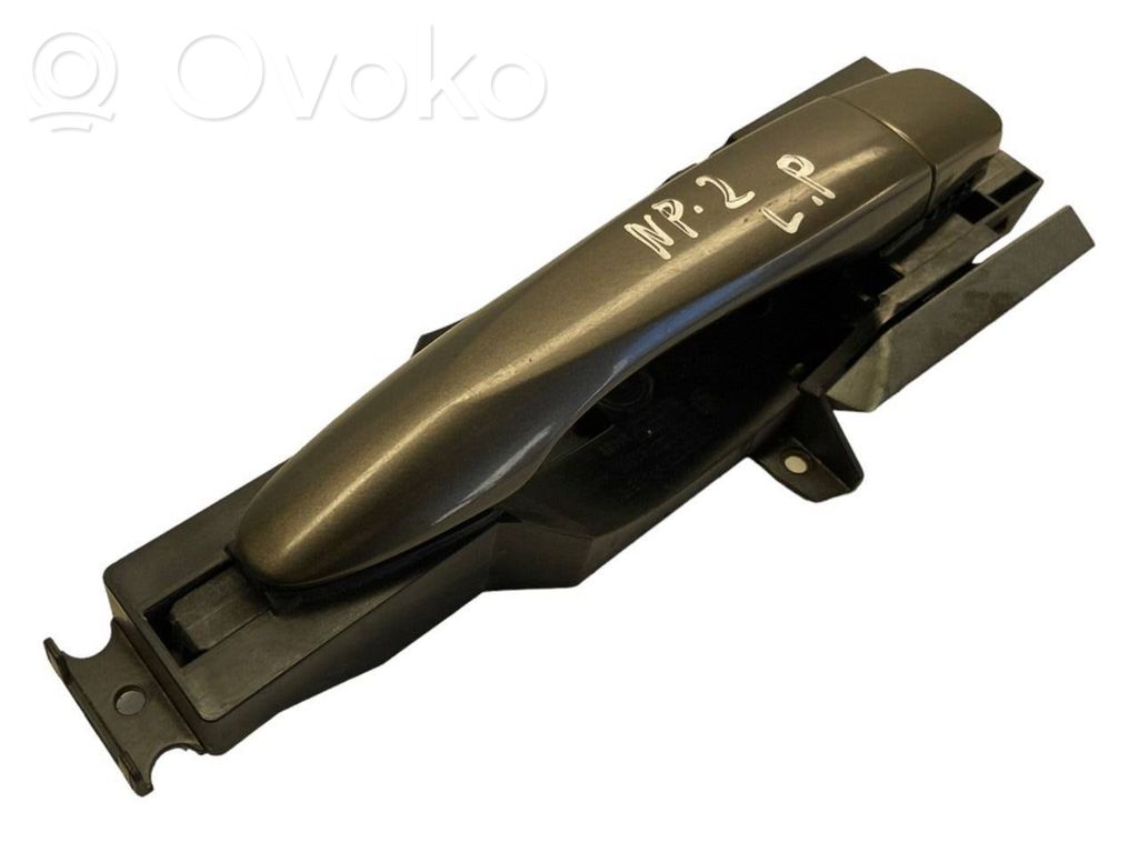 Nissan Qashqai Front door exterior handle 