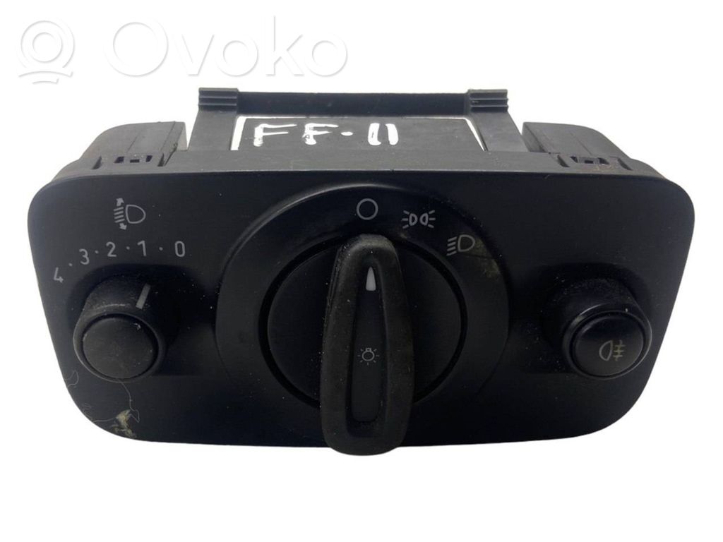 Ford Fiesta Light switch 