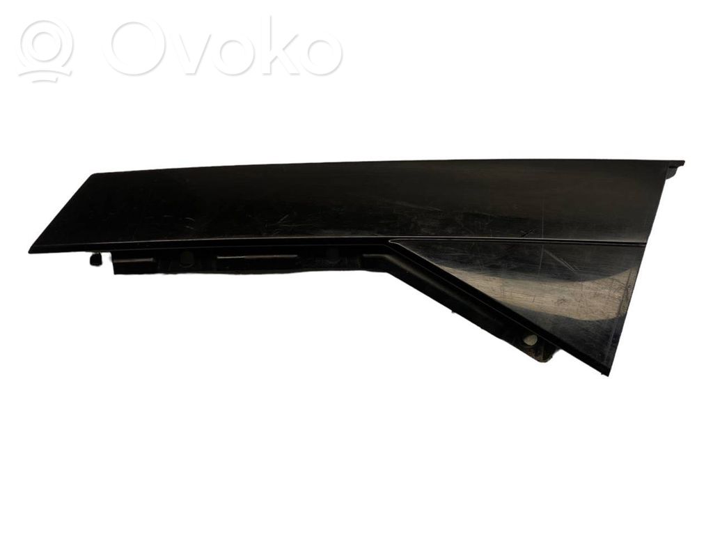 Audi Q3 F3 Listwa / Uszczelka szyby drzwi tylnych 