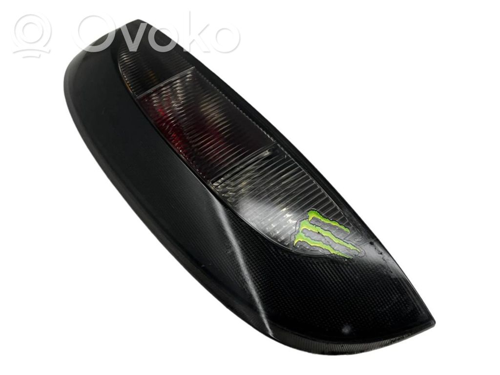 Opel Corsa C Aizmugurējais lukturis virsbūvē 