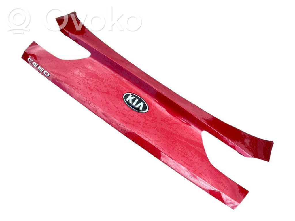 KIA Ceed Tailgate trim 