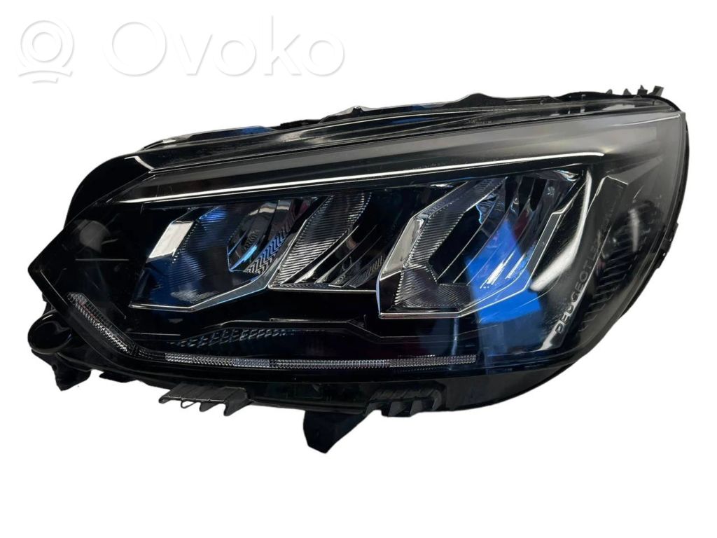 Peugeot 208 I Lampa przednia 