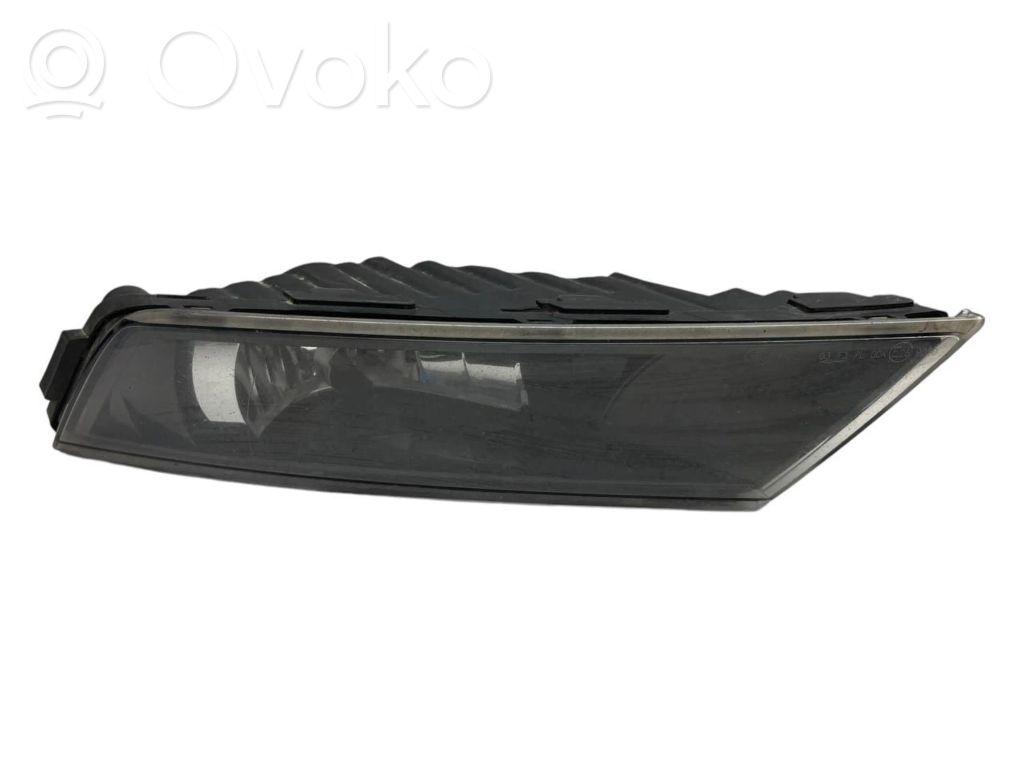Skoda Superb B8 (3V) Front fog light 