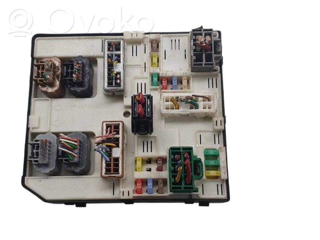 Renault Laguna III Módulo de fusible 