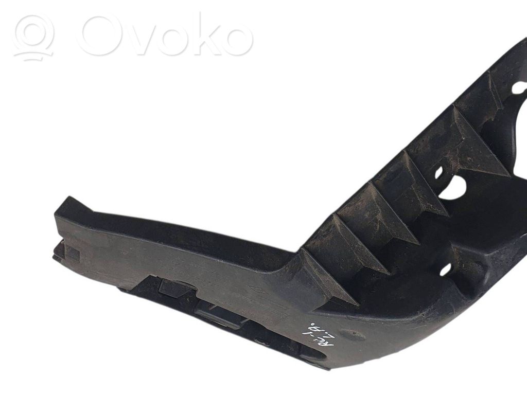 Renault Clio III Soporte de montaje del parachoques trasero 