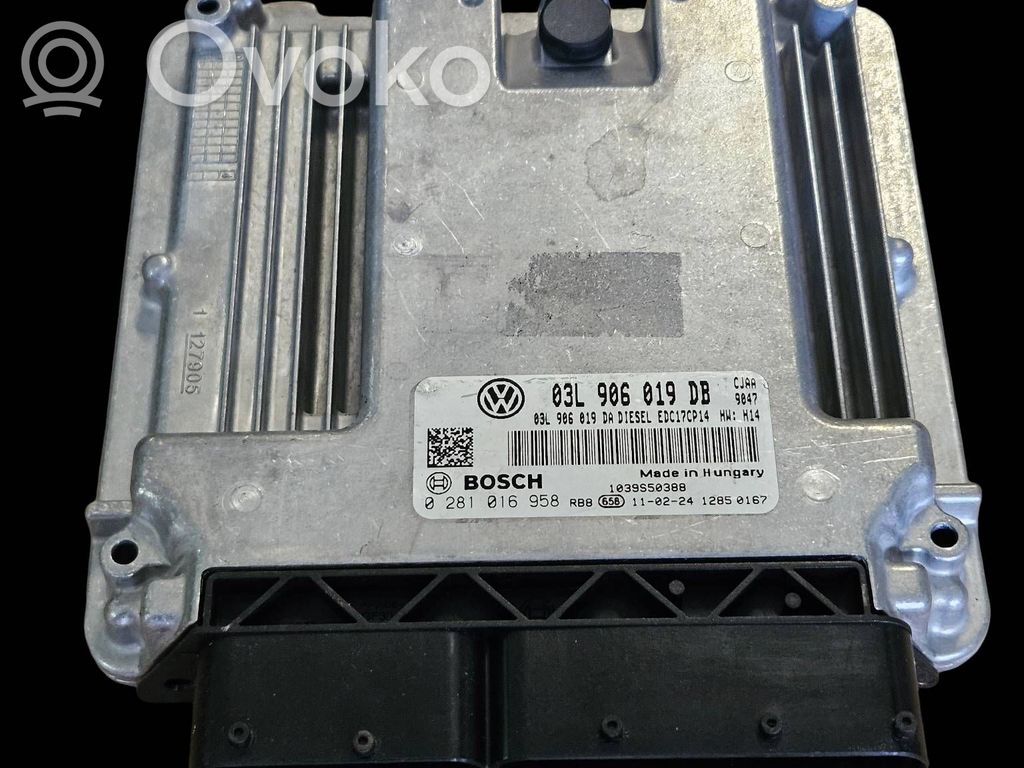 Volkswagen Golf VI Engine control unit/module ECU 