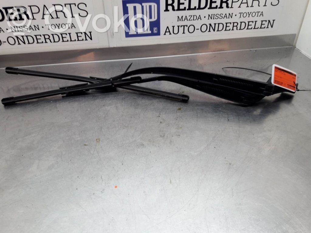 Mazda 2 Front wiper blade arm 