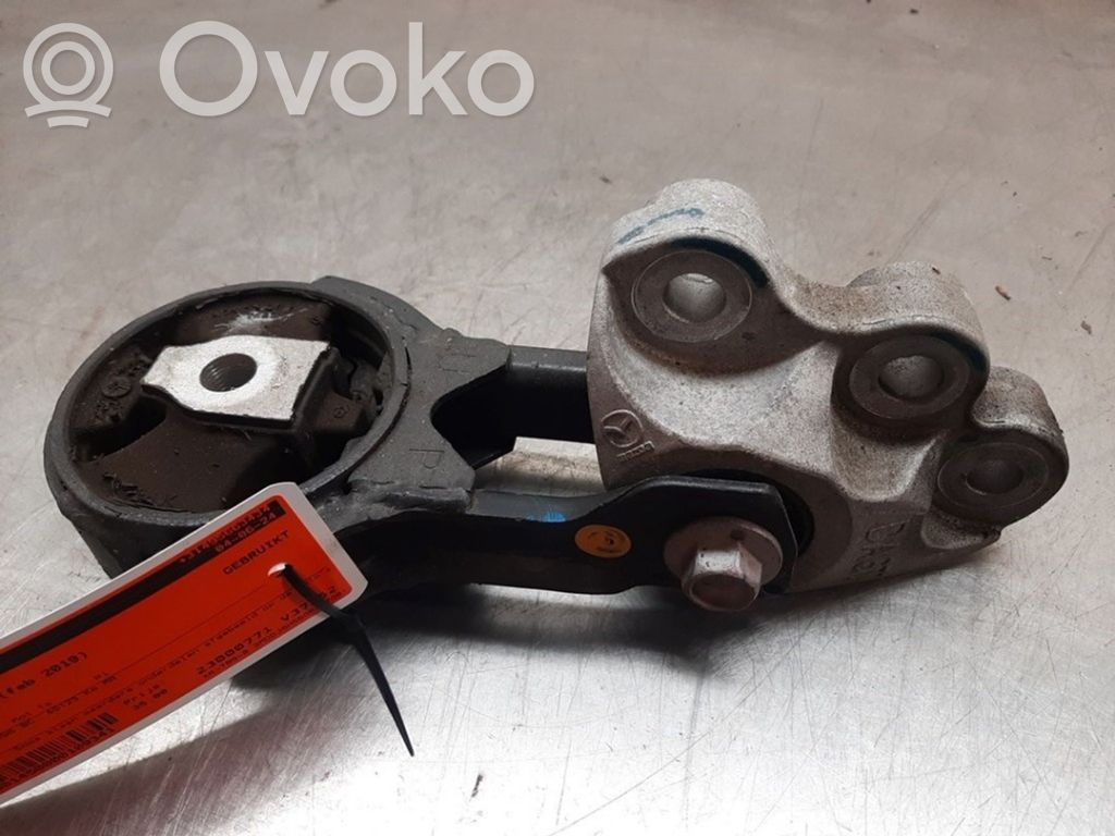 Engine mount bracket