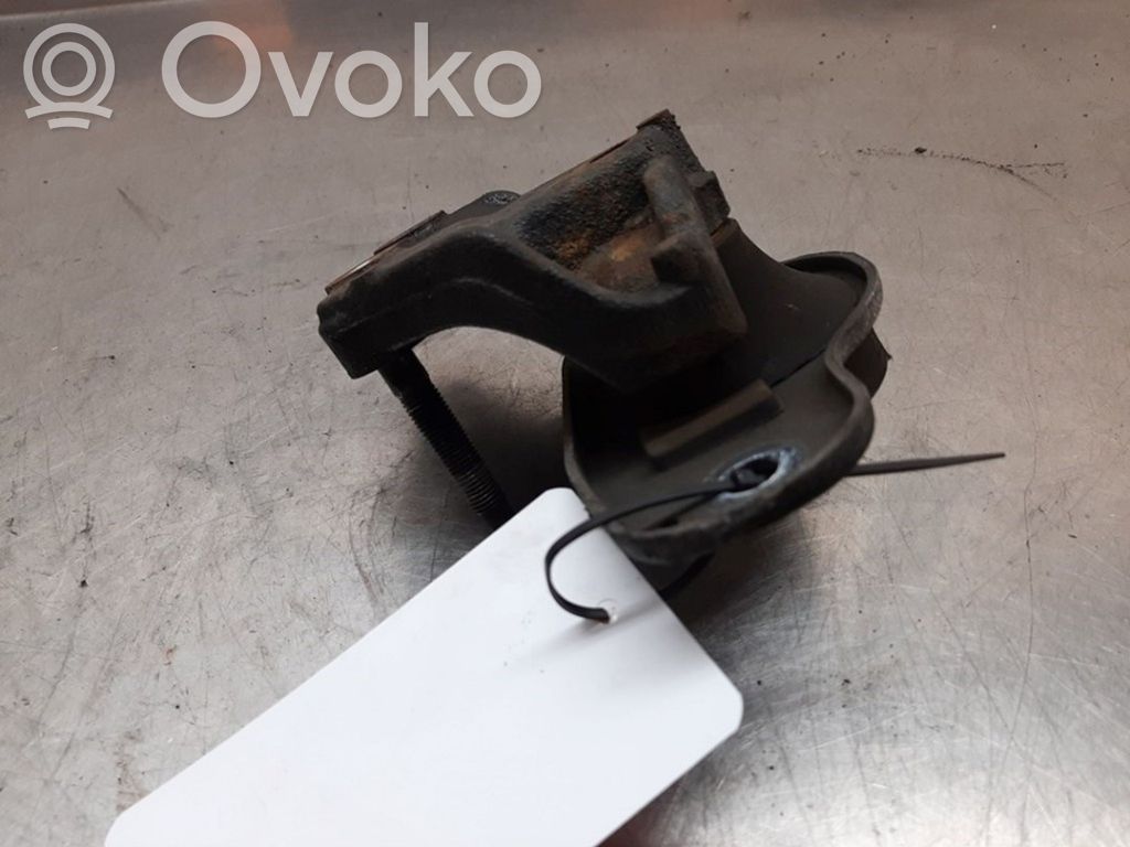 Engine mount bracket