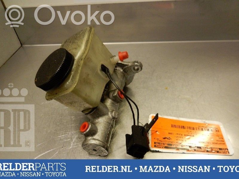 Master brake cylinder