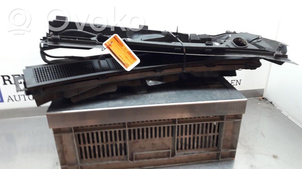 Moldura del limpia   K2443,GHP9507P1,GHP9507P1,K2443