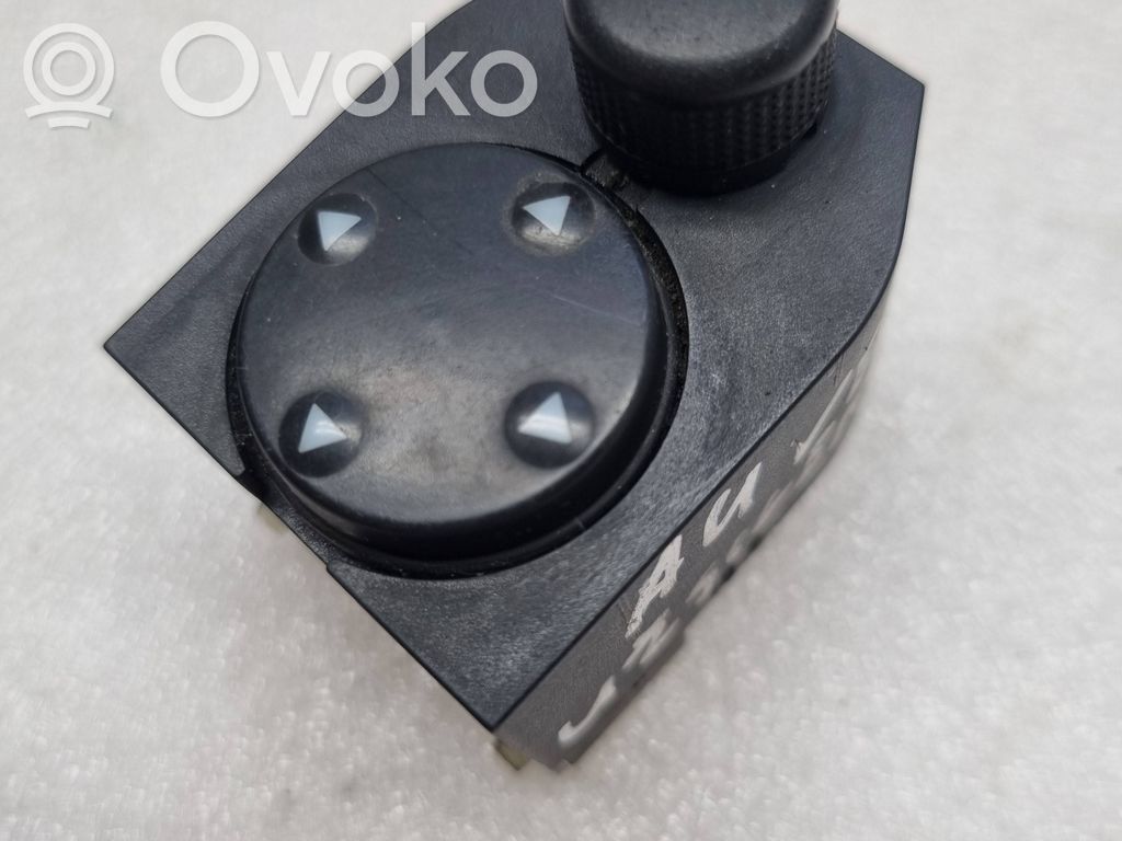 Audi A4 S4 B5 8D Wing mirror switch 