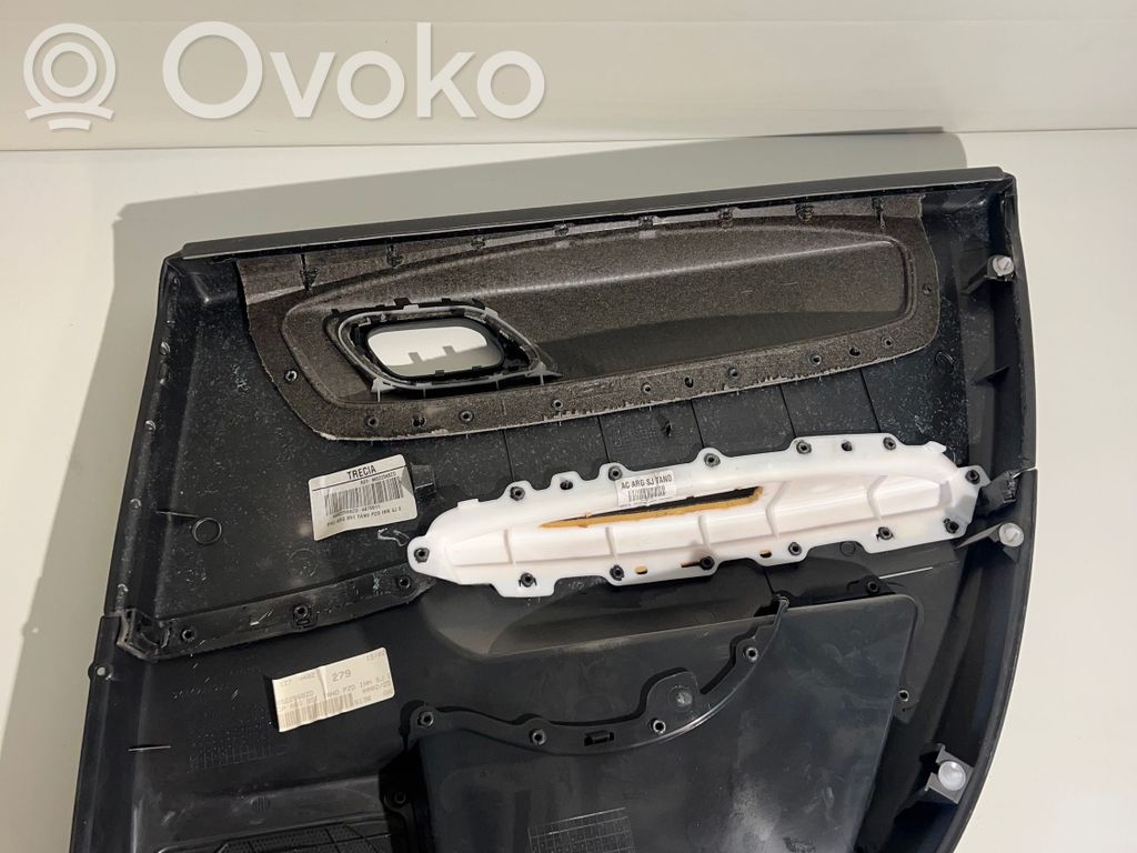 Citroen C4 I Boczki / Poszycie drzwi tylnych 