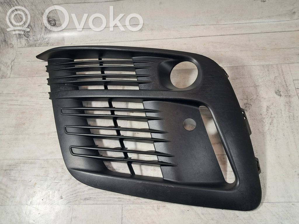 Citroen Jumpy Front bumper lower grill 