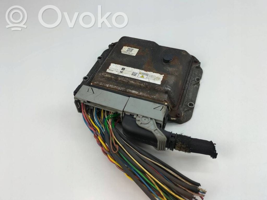 Opel Zafira B Engine control unit/module ECU 