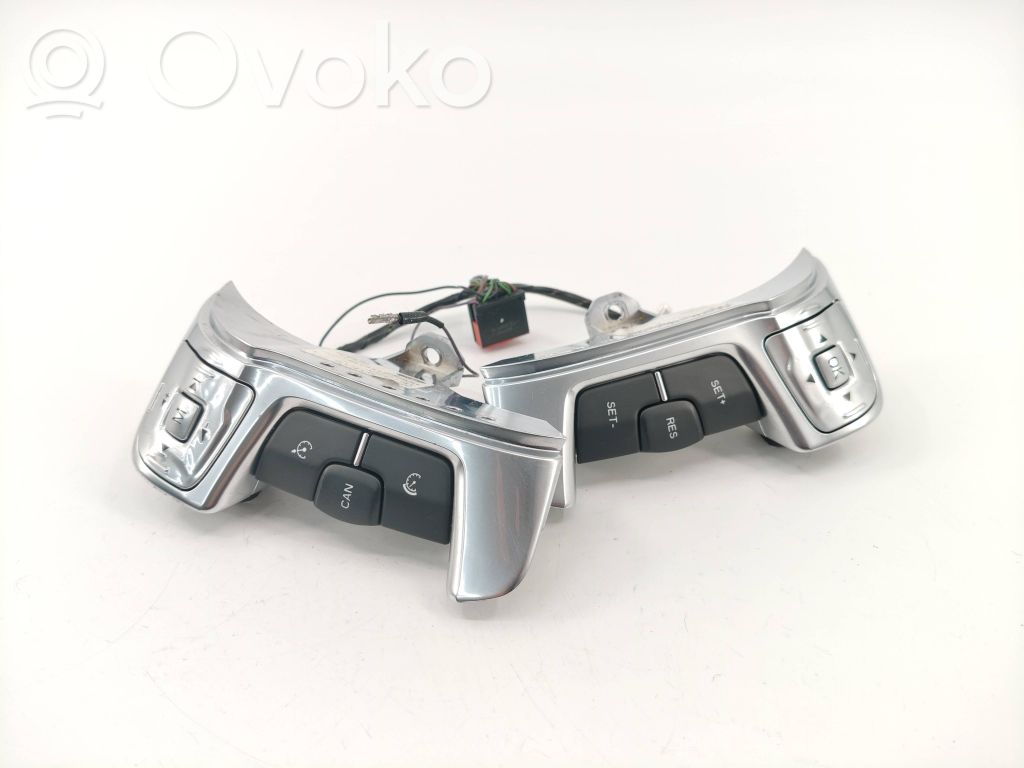 Ford Mondeo MK IV Steering wheel buttons/switches 