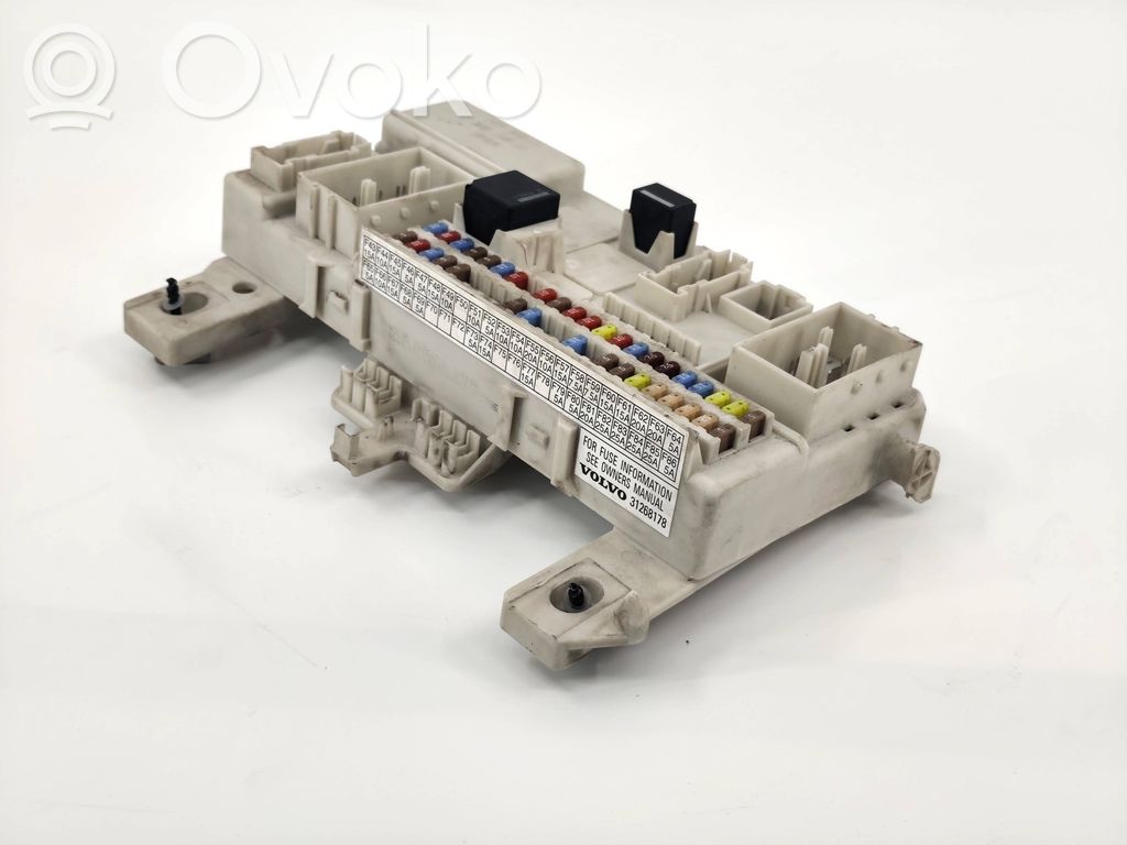 Volvo S40 Drošinātāju kaste (komplekts) 
