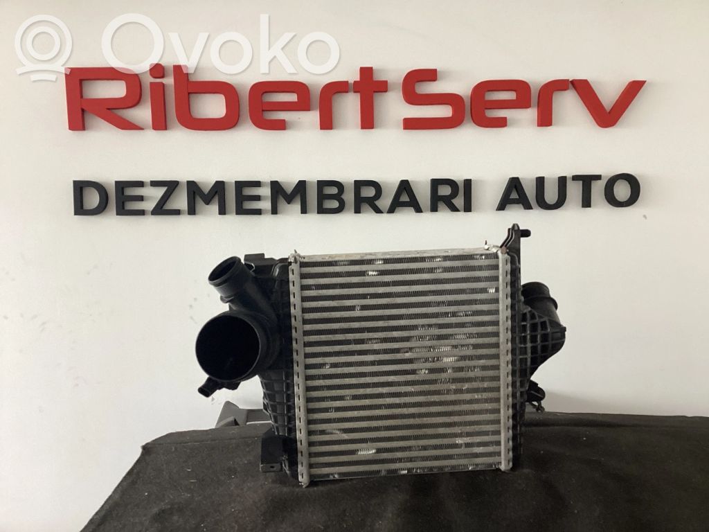 Volkswagen Touareg III Interkūlerio radiatorius 