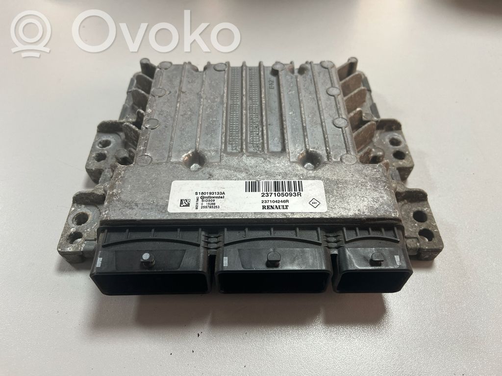 Renault Master III Engine control unit/module 