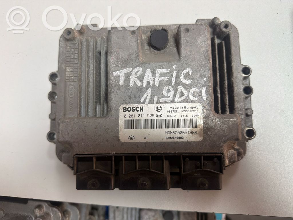 Opel Vivaro Engine control unit/module 