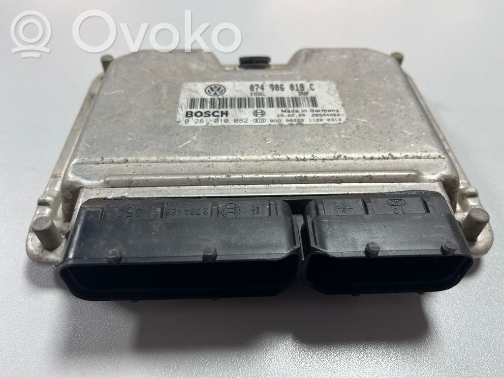 Volkswagen Transporter - Caravelle T4 Engine control unit/module 