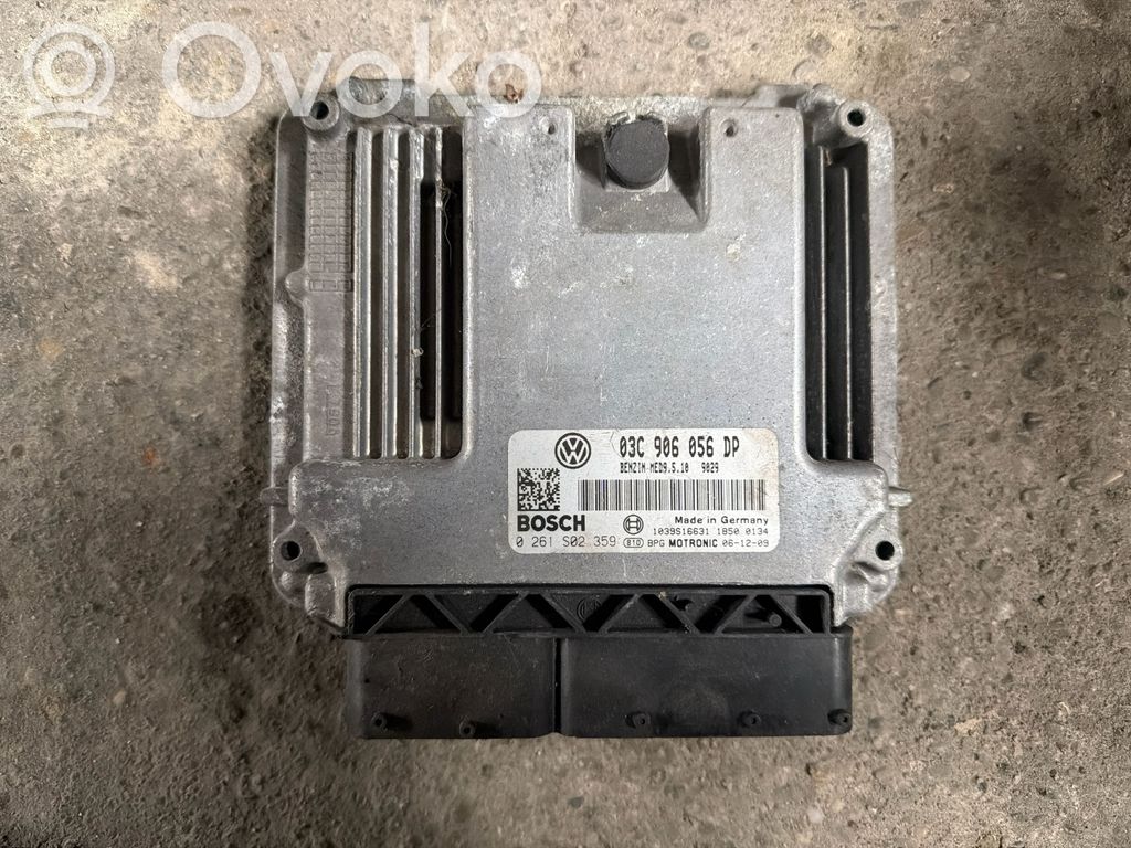 Volkswagen Golf V Engine control unit/module 