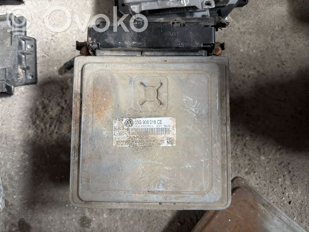 Volkswagen PASSAT B6 Unitate/modul de control motor 
