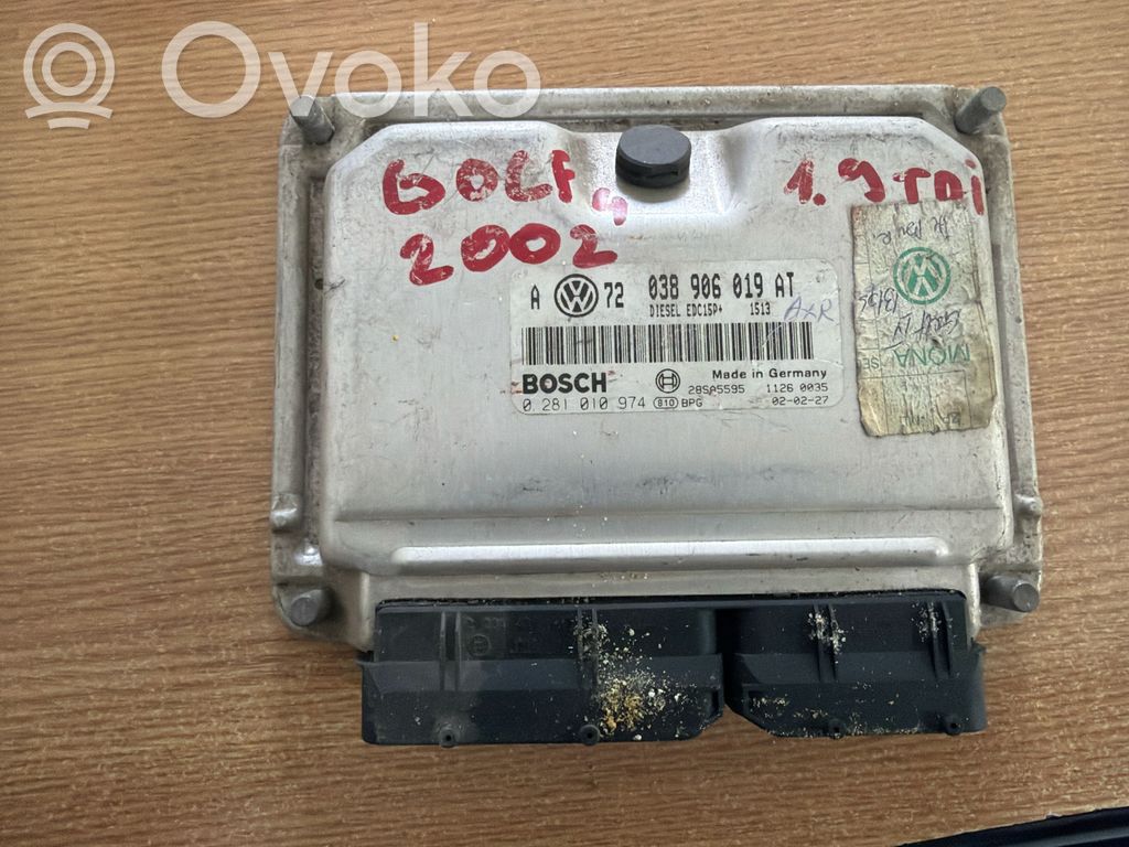 Volkswagen Golf IV Engine control unit/module 