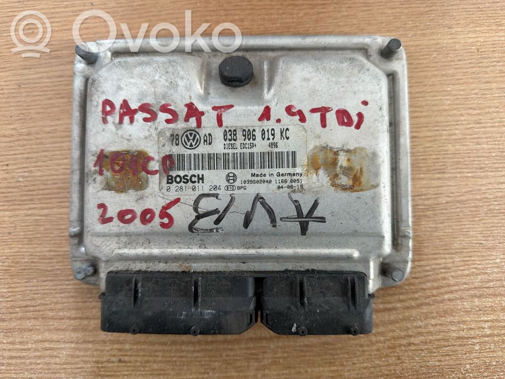 Volkswagen Golf IV Engine control unit/module 