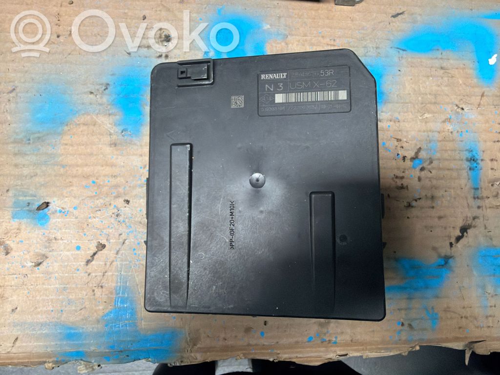 Renault Master III Fuse module 