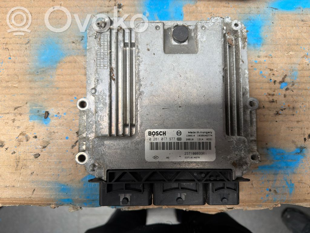 Renault Master III Engine control unit/module 
