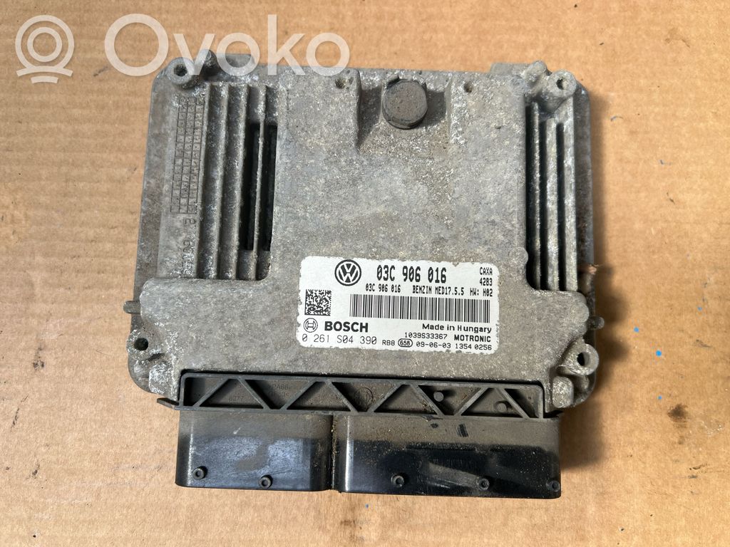 Engine control unit/module   03C906016,0261S04390
