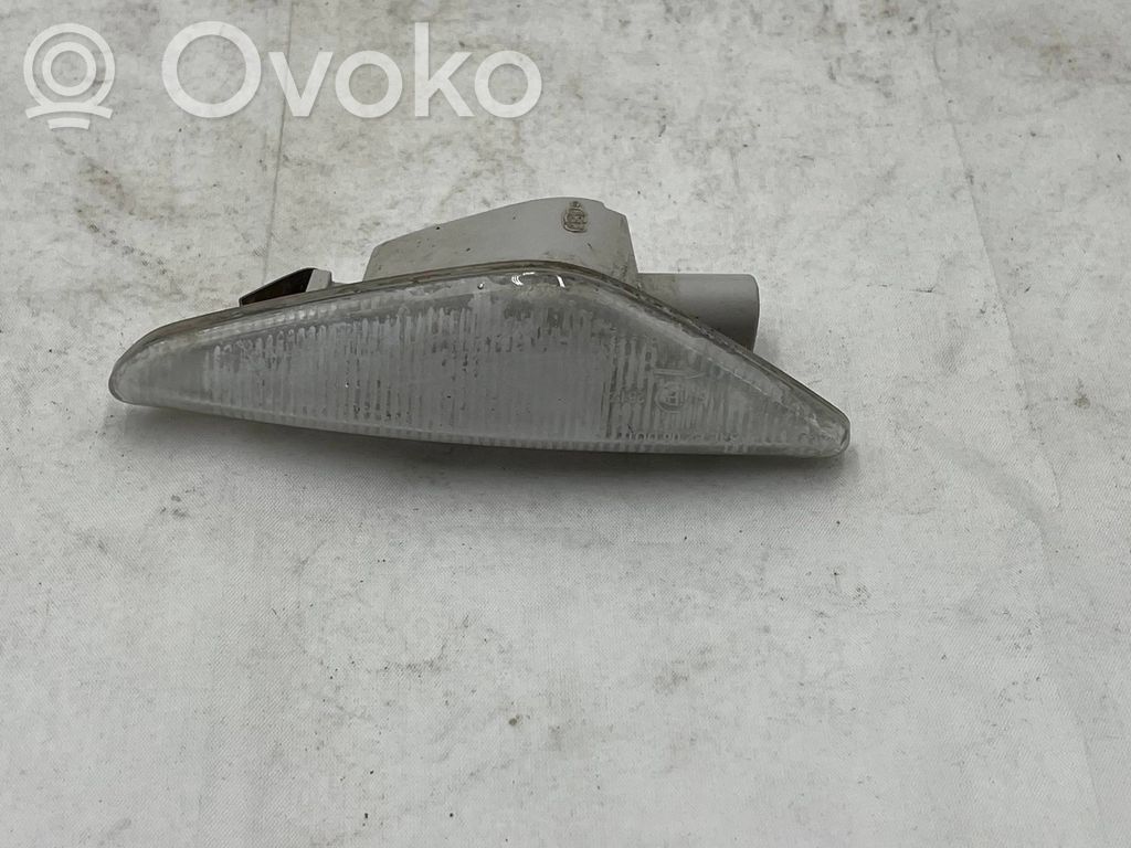 Front fender indicator light   7171007,7171007,7171007