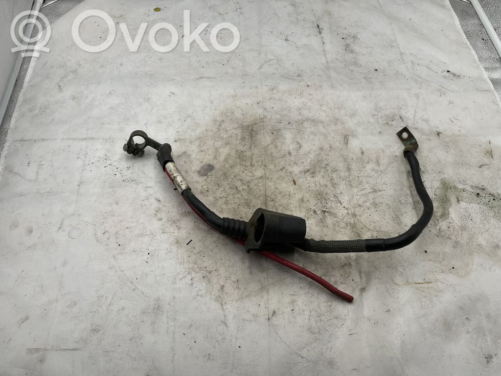 Volkswagen Touran I Plus / Klema / Przewód akumulatora 