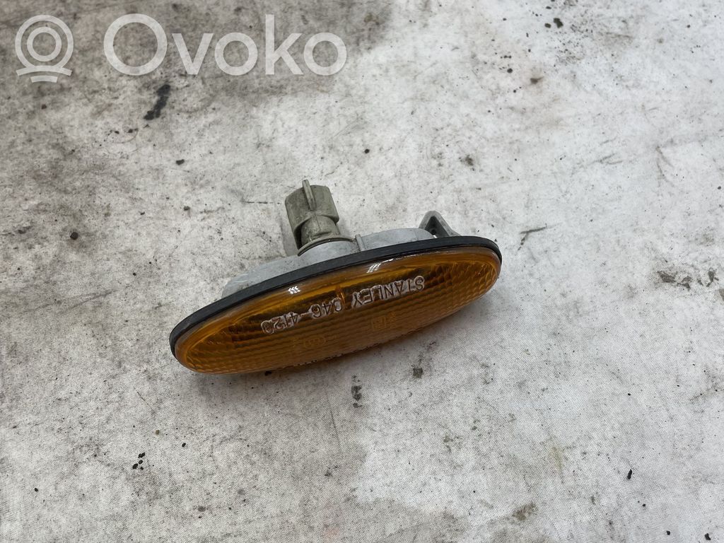 Mazda 323 Front fender indicator light 