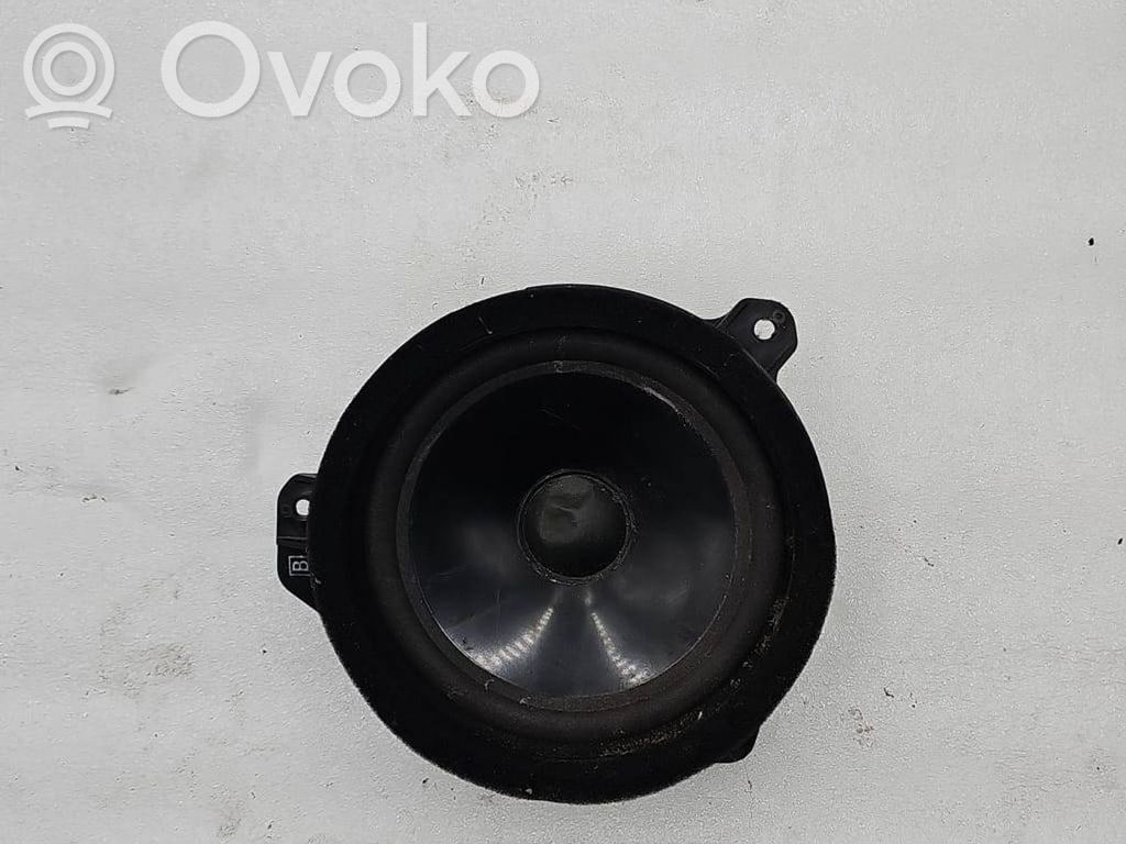 Subaru Forester SH Altavoz de la puerta delantera 