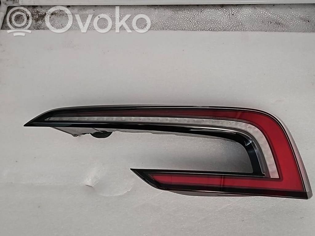 Tesla Model 3 Takavalot 