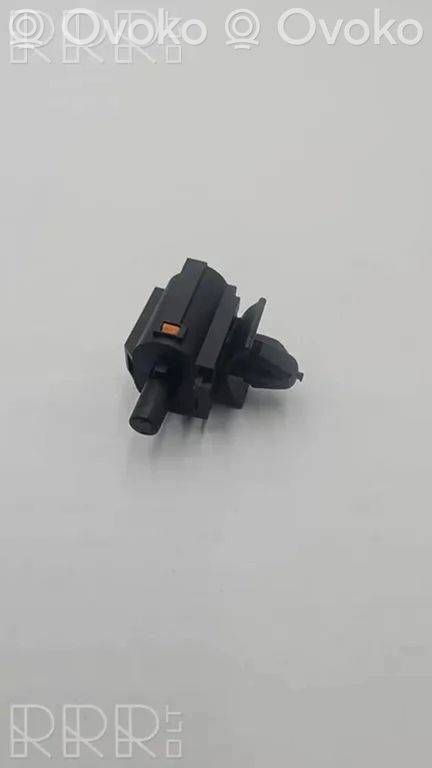 Tesla Model X Sensor de temperatura interna/externa 